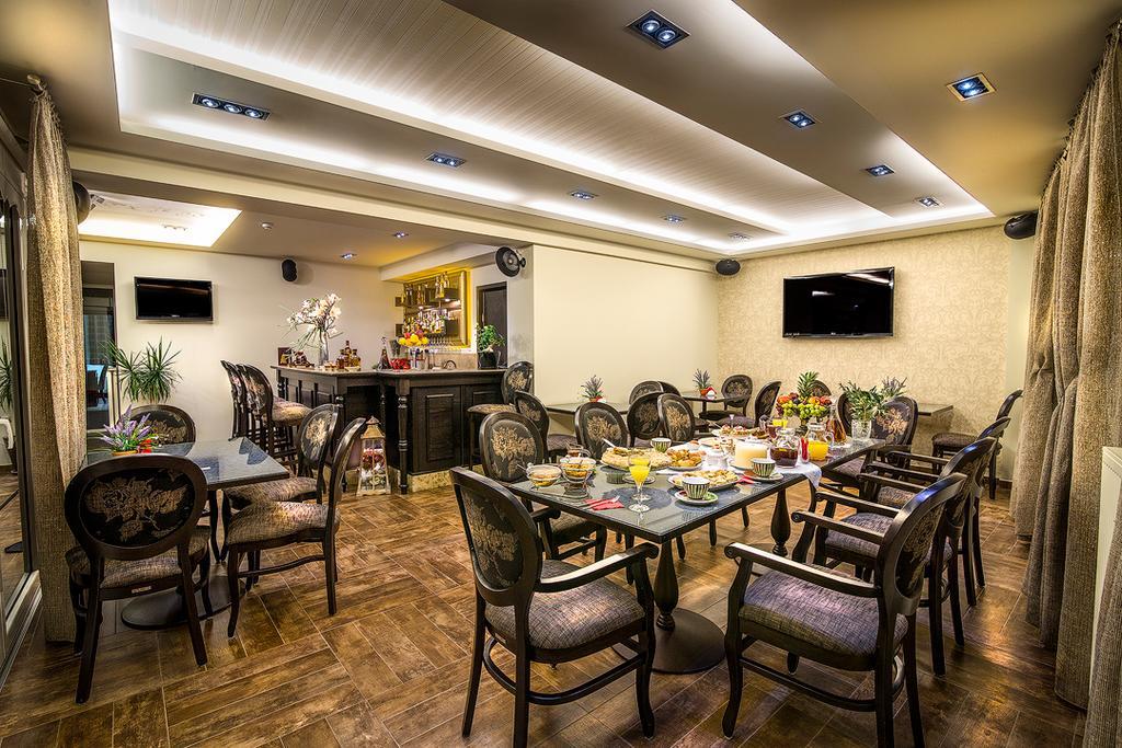 Pansion Zafeiriou Hotel แคซโทเรีย ภายนอก รูปภาพ